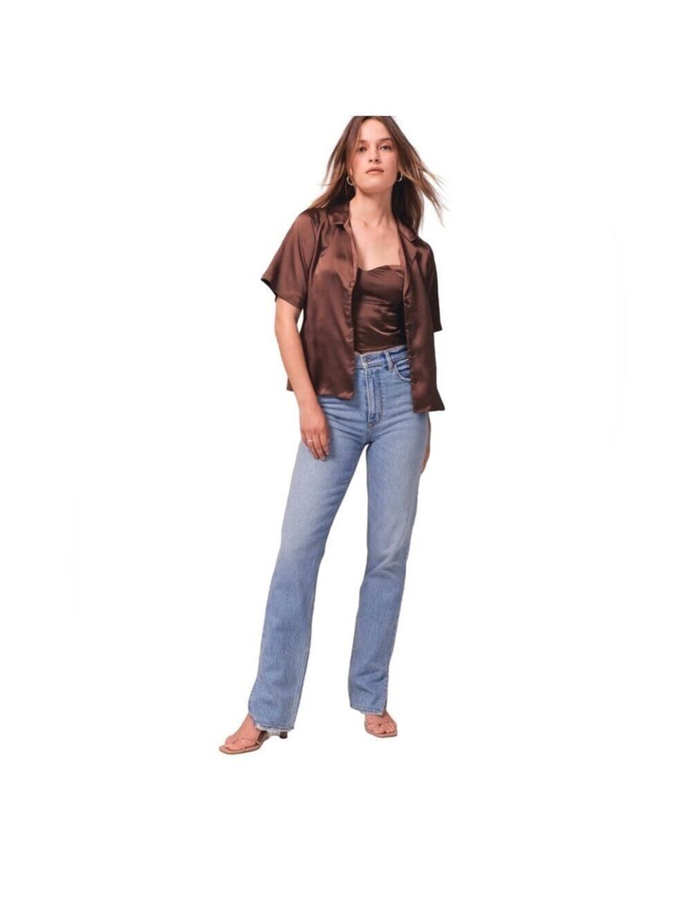 Abercrombie & Fitch The 90s Straight Ultra High Rise Jean 27/4R Split Hem